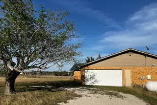 126 County Road 153 Roads, Georgetown, TX 78626 - Photo 5