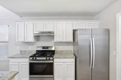 21414 Grand National Avenue, Pflugerville, TX 78660 - Photo 9