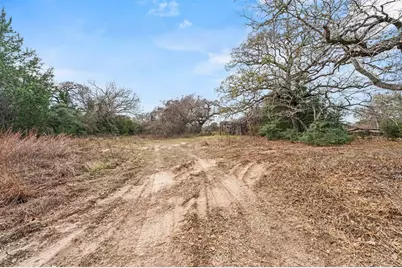 11423 US Hwy 77, Lexington, TX 78947 - Photo 3
