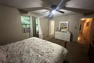 1205 W 10th St, Cameron, TX 76520 - Photo 7