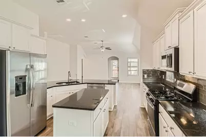 113 Lily Turf Cove, Georgetown, TX 78626 - Photo 15