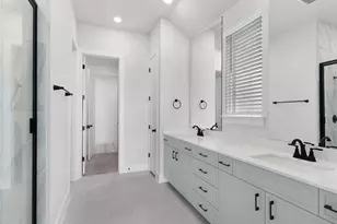 239 W Faulkner St, Liberty Hill, TX 78642 - Photo 25