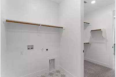 239 West Faulkner Street, Liberty Hill, TX 78642 - Photo 17