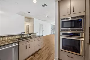 360 Nueces St, Austin, TX 78701 - Photo 9