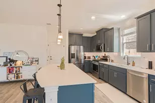 412 Arrowhead Vine St, Leander, TX 78641 - Photo 3