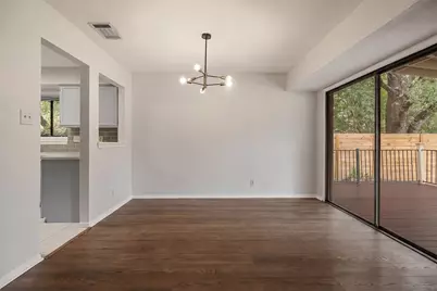 8905 Bridgewood Trail, Austin, TX 78729 - Photo 9