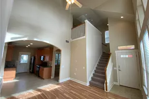 1601 Miriam Ave, Austin, TX 78702 - Photo 3