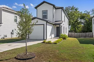 36 Trinity Cir, Lockhart, TX 78644 - Photo 1