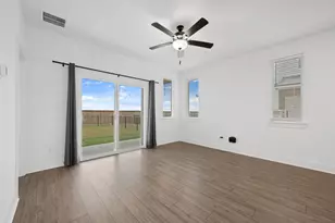 2568 Jack Nora Wy, Round Rock, TX 78665 - Photo 9