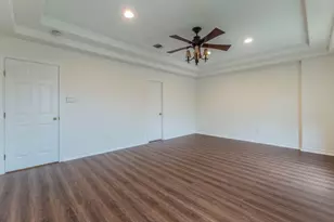 1102 W Park St, Cedar Park, TX 78613 - Photo 7