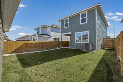 310 Puerto Plata Avenue, Bastrop, TX 78602 - Photo 23