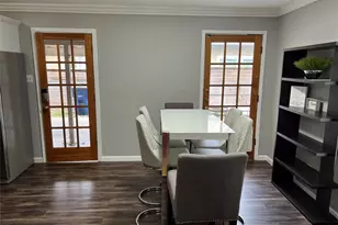 512 Krebs Ln, Austin, TX 78704 - Photo 9
