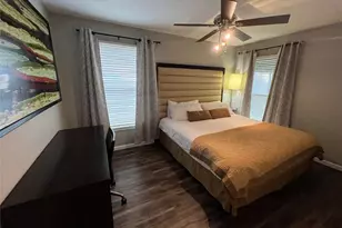 512 Krebs Ln, Austin, TX 78704 - Photo 13