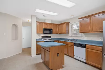 1401 Thibodeaux Drive, Round Rock, TX 78664 - Photo 11