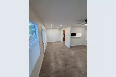 13303 Lyndhurst Street #B, Austin, TX 78729 - Photo 5