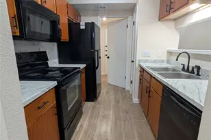 13303 Lyndhurst St, Austin, TX 78729 - Photo 7