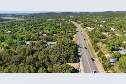 18506 E Lakeview Drive, Jonestown, TX 78645 - Photo 7