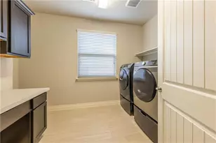 116 Mount Ellen St, Hutto, TX 78634 - Photo 17