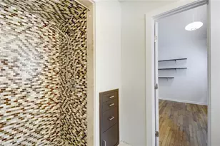 1110 W 22nd St, Austin, TX 78705 - Photo 19