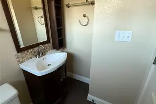 1313 Delano St, Austin, TX 78721 - Photo 15