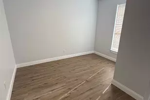 1313 Delano St, Austin, TX 78721 - Photo 7