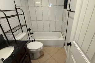 1313 Delano St, Austin, TX 78721 - Photo 5