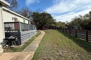 1313 Delano St, Austin, TX 78721 - Photo 27