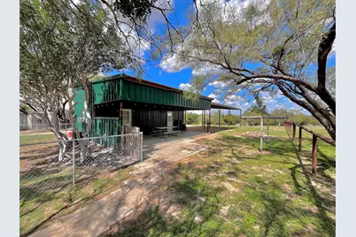 175 Elmer Road, Llano, TX 78643 - Photo 7