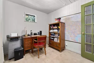 1303 Glencrest Dr, Austin, TX 78723 - Photo 11