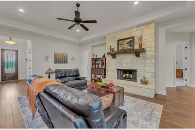 121 Umbrella Sky, Liberty Hill, TX 78642 - Photo 5