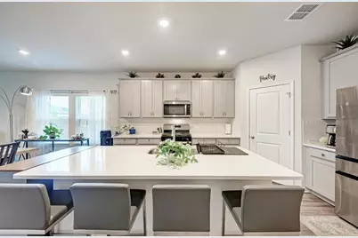 1646 Homestead Farms Drive, Round Rock, TX 78665 - Photo 7