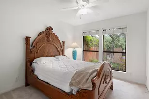 5724 N Scout Island Cir, Austin, TX 78731 - Photo 37