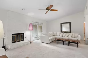 5724 N Scout Island Cir, Austin, TX 78731 - Photo 17