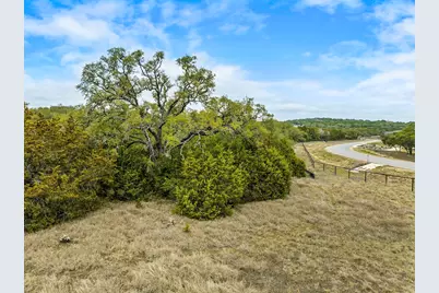 1718 Paradise Parkway, Canyon Lake, TX 78133 - Photo 11
