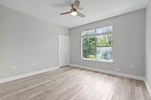 5501 S Hearsey Dr, Austin, TX 78744 - Photo 9