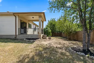 5501 S Hearsey Drive, Austin, TX 78744 - Photo 15