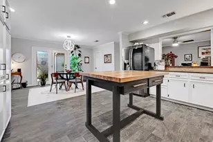 11133 Pinehurst Dr, Austin, TX 78747 - Photo 17