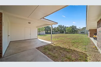 674 N Polk Street, Giddings, TX 78942 - Photo 19