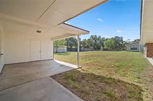 674 N Polk St, Giddings, TX 78942 - Photo 19