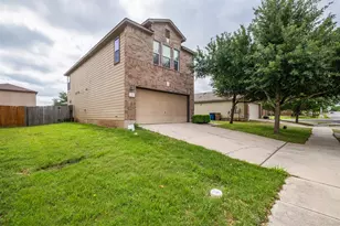 8913 Winter Haven Rd, Austin, TX 78747 - Photo 5