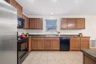 8913 Winter Haven Rd, Austin, TX 78747 - Photo 9