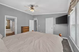155 Hidden Oaks Loop, Elgin, TX 78621 - Photo 15