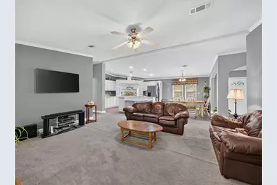 155 Hidden Oaks Loop, Elgin, TX 78621 - Photo 7