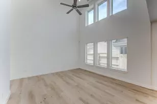 140 Bloomington Loop, Hutto, TX 78634 - Photo 5