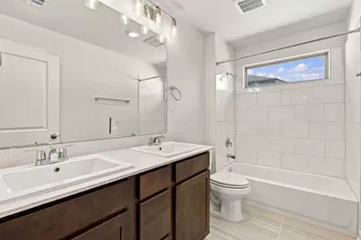 140 Bloomington Loop, Hutto, TX 78634 - Photo 29