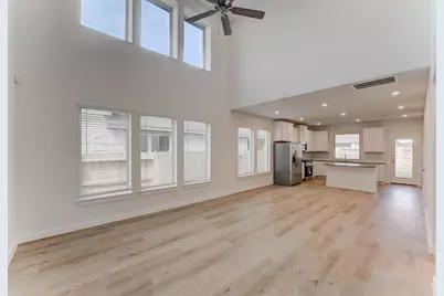 140 Bloomington Loop, Hutto, TX 78634 - Photo 3