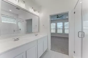 140 Bloomington Loop, Hutto, TX 78634 - Photo 17