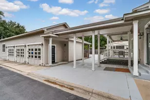 911 Farm St, Bastrop, TX 78602 - Photo 37