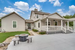 911 Farm St, Bastrop, TX 78602 - Photo 21