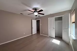 1405 Berlin Ln, Austin, TX 78753 - Photo 11